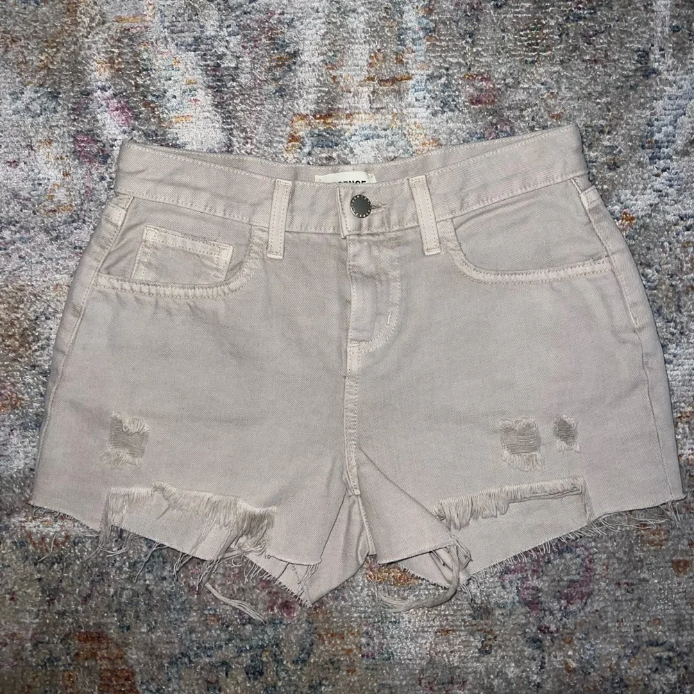 Off white shorts - Picture 2 of 4